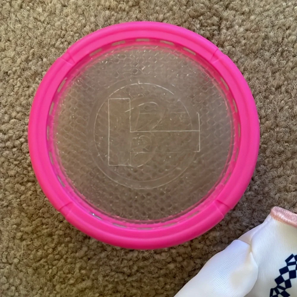 Barbie Gymnastics Accessories - Thirteen Pieces - Picture 4 of 10